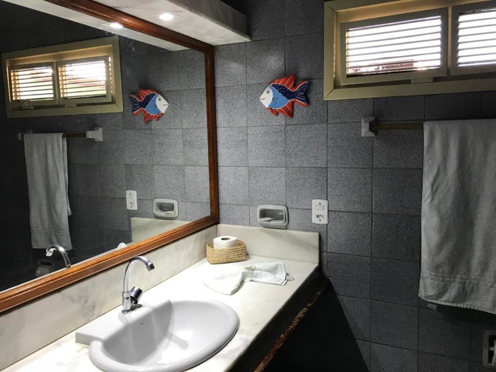 Azul Marinho Inn 2*