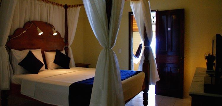 Azul Marinho Inn 2*